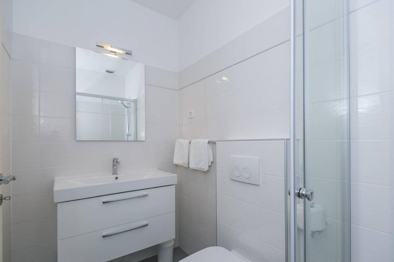 Apartmani Astrid Rabac Exterior photo